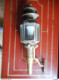 LAMPE OU LANTERNE DE WAGON Ancienne ELECTRIFIEE VEREES BIZAUTES A Nettoyer - Spoorweg