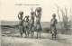 ZAMBEZE , Filettes Revenant Du Fleuve ,  * 312 90 - Zambie