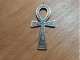 T1 // CROIX EGYPTIENNE  ANKH 8 X 4 CMS - Other & Unclassified