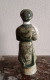 Statue Femme Asiatique En Robe Longue De Couleur Verte - Asiatische Kunst