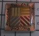 1719  Pin's Pins / Beau Et Rare / PARFUMS / NINA RICCI CLUB - Parfums