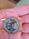 Delcampe - VINTAGE MONTRE LIP CALENDRIER Mécanique Plaqué Or - Montres Anciennes