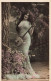 FANTAISIES - Une Femme Tenant Une Guitare Dans La Forêt - Colorisé - Carte Postale Ancienne - Femmes