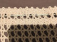 Delcampe - Un Seul  Rideau Réalisé Au Crochet. En Coton écru (40cm / 68cm) - Drapery