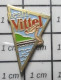 122 Pin's Pins / Beau Et Rare / THEME : SPORTS / NATATION TEAM VITTEL EAU MINERALE - Schwimmen