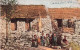 ENFANTS - Une Cabane En Pleine Campagne - Groupe D'enfants - Colorisé - Carte Postale Ancienne - Autres & Non Classés