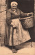 FOLKLORE - Costumes - Vielle Femme De La Normandie - Carte Postale Ancienne - Costumes