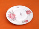 Delcampe - 3 Assiettes Plates  Porcelaine Blanche à Décor De Roses - Assiettes