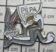 2922 Pin's Pins / Beau Et Rare / CINEMA / GLACES PILPA LAPIN BUGS BUNNY DESSIN ANIME - Cine