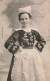 FOLKLORE - Costumes - Jeune Fille De Bannalec - Carte Postale Ancienne - Costumes