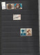 Delcampe - Grande Bretagne Lot Environ 600 Timbres  1969 à 2000 Oblitéré En Album TBE - Colecciones Completas