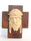 SCULPTURE PORTRAIT TETE DE JESUS CHRIST COURONNE D'EPINE, EN BOIS SUR CROIX 15cm / RELIGION ET ESOTERISME  (0901.10) - Religion & Esotérisme