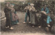 FOLKLORE - Costumes - Bourrée D'Auvergne - La Danse - Carte Postale Ancienne - Costumi