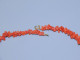 Delcampe - -JOLI COLLIER VINTAGE BOUTS De BRANCHES De CORAIL Fermoir Métal Doré BIJOU  E - Halsketten