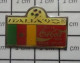 210C Pin's Pins / Beau Et Rare / SPORTS / FOOTBALL ITALIA 90 MONDIAL DRAPEAU PAYS A IDENTIFIER - Football