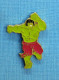 1 PIN'S /  ** " HULK " ROBERT BRUCE BANNER / MARVEL / COMICS ** . (©1988 MARVEL Ent . Group INC) - Films