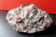 Delcampe - Joli Pièce De Quartz Rose Sur Gangue - Mineralen