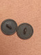 LOT DE 2 BOUTONS ALLEMAND - Botones