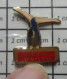 910B Pin's Pins / Beau Et Rare / SPORTS / GYMNASTIQUE CLUB ASSOCIATIONS LES BLES D'OR - Gymnastique