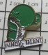 615B Pin's Pins / Beau Et Rare / SPORTS / BOXE BOXEUR GANT RING DE TALANT - Boxe