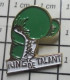 615B Pin's Pins / Beau Et Rare / SPORTS / BOXE BOXEUR GANT RING DE TALANT - Pugilato