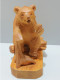 Delcampe - -SUJET STATUETTE AMUSANT OURS FUMANT LA PIPE BOIS Sculpté Objet VITRINE   E - Bois