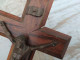 Delcampe - Ancienne Croix Crucifix Christ Métal Patine Bronze Bois Palissandre - Art Religieux