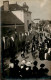 Beaufort En  Vallée  Ou Environs       49    Carte Photo. Cyclistes Dans La Rue Lors D'une Fête     (voir Scan) - Sonstige & Ohne Zuordnung