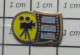 615D Pin's Pins / Beau Et Rare / CINEMA / CORSE PELLICULE CAMERA STUDIO CINEMA BASTIA - Cinéma
