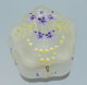 -ANCIENNE SUPERBE BOITE BONBONNIERE VERRE OPAQUE FLEURS EMAILLEES VIOLETTES      E - Dozen