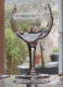 Delcampe - -8 VERRES BALLON à PIEDS En VERRE Avec Fine FRISE Gravée Déco TABLE 1950/60   E - Glass & Crystal