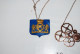 C40 Bijou Fantaisie - Collier - Pendentif Gothique - Blason - Couronne - Pendentifs