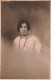 FANTAISIE - Femme - Portrait - Buste - Collier De Perles Noires - Carte Postale Ancienne - Vrouwen