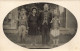 FANTAISIE - Photo De Famille - Un Famille Dans Le Jardin - Médaillon - Carte Postale Ancienne - Autres & Non Classés