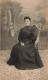 FANTAISIES - Femme Assise En Robe Noire - Carte Postale Ancienne - Frauen