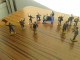 Lot De Personnages Et Banc Pour Circuit De Train Ou Diorama De Voitures 1/43 - Small Figures