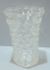 Delcampe - - JOLI VASE En VERRE Moulé Années 50/60 EFFET TAILLE DIAMANTS VINTAGE     E - Vazen