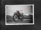 PHOTO ANCIENNE MOTO ? 9X6 À DIEPPE 1951 : - Motor Bikes