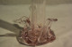 C44 Vase Soliflore En Verre Rose Pied Travaillé - Vasen