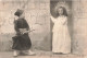 FANTAISIES - Deux Enfants - Qui Vive - J'apporte Le Bonheur Et L'espérance - Carte Postale Ancienne - Otros & Sin Clasificación