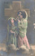 ENFANTS - Espérance - Deux Enfants Déguisés - Nuages - Croix - Religion - Carte Postale Ancienne - Sonstige & Ohne Zuordnung