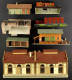 N GAUGE BUILDINGS AND ACCESSORIES. A Range Of Items. Condition Varies. - Other & Unclassified