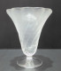 -TRES JOLI &  Fin VASE CRISTAL LALIQUE FRANCE LUCIE Satiné Forme Trompette    E - Glas & Kristall