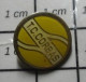 713L Pin's Pins / Beau Et Rare / SPORTS / TC CORBAS BALLE JAUNE TENNIS CLUB - Tennis