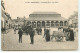 LANDIVISIAU - La Grande Place - Les Halles - Landivisiau