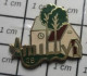 SP17 Pin's Pins / Beau Et Rare / VILLeS / AMILLY DANS LE 28 ARBRE VERT ET EGLISE - Golf