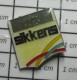 713M Pin's Pins / Beau Et Rare / MARQUES / AKEO SIKKENS - Peugeot