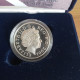 United Kingdom UK 2001 Silver 5 Pounds Queen Victoria In Box - 5 Pond