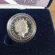 United Kingdom UK 2001 Silver 5 Pounds Queen Victoria In Box - 5 Pounds