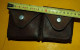 ARMEE SUISSE : ETUI EN CUIR A DEUX POCHETTES EN CUIR DE L'ARMEE SUISSE, DATE 1943 WWII , FABRICANT DANS LE TAMPON  ,DIM - Equipement